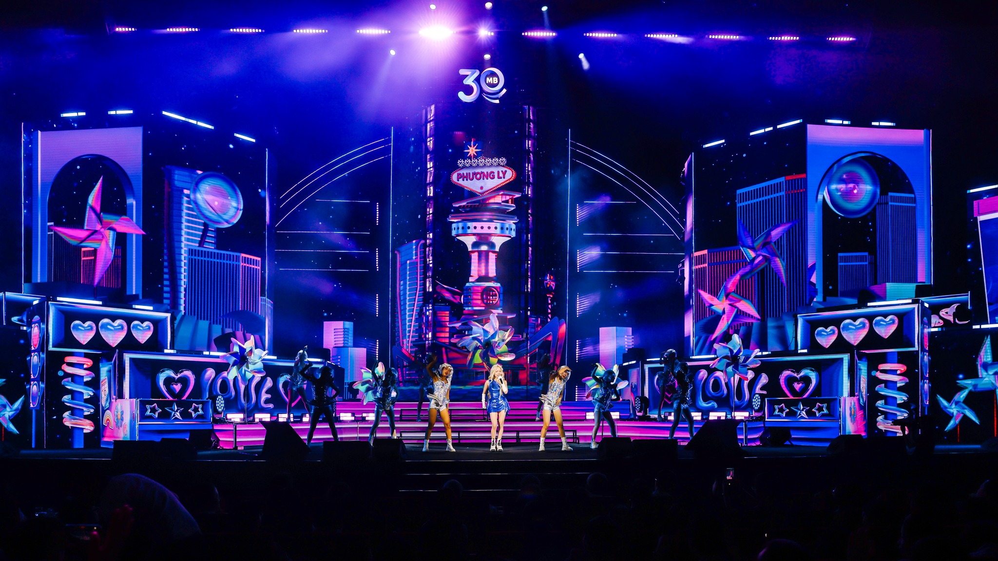 MB 30 - MOVE BIG | TIẾN BƯỚC VỮNG VÀNG